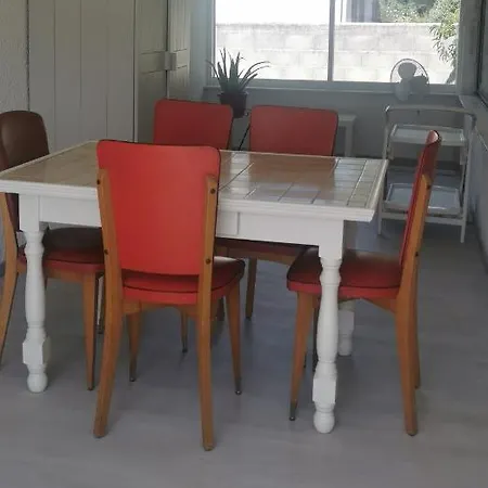 Maison 111 M² sur un terrain clos de 1200M² Calme, Parking dans le jardin Hébergement de vacances *